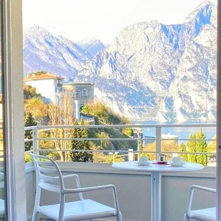 Albergo Garni Francesco Torbole Sul Garda Zewnętrze zdjęcie