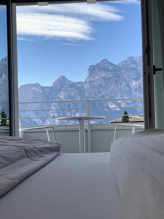 Albergo Garni Francesco Torbole Sul Garda Zewnętrze zdjęcie
