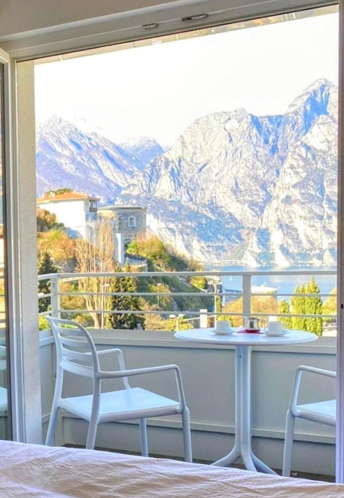 Albergo Garni Francesco Torbole Sul Garda Zewnętrze zdjęcie