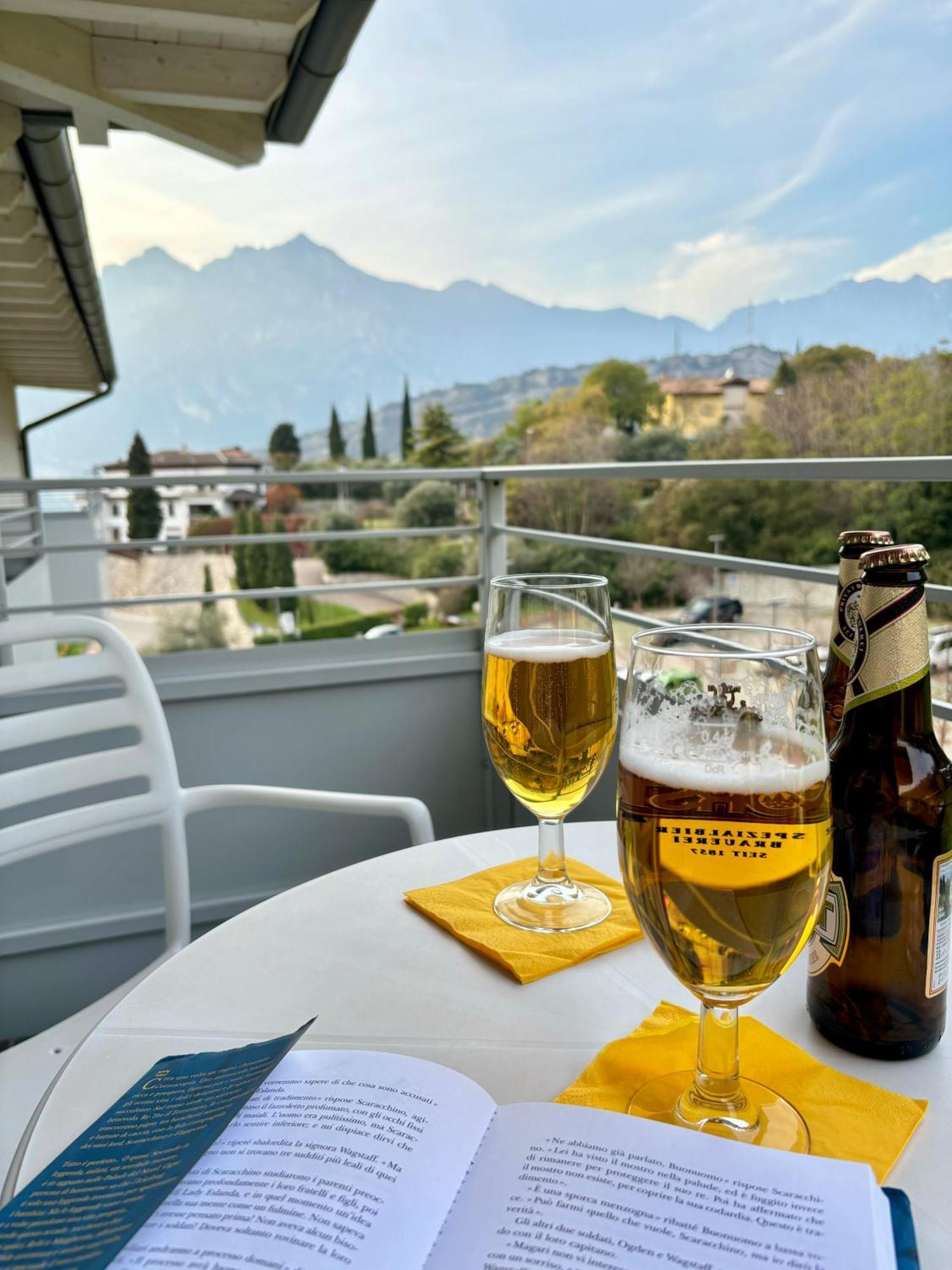 Albergo Garni Francesco Torbole Sul Garda Zewnętrze zdjęcie